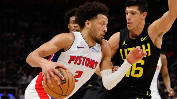 Cade Cunningham dribbles against the Jazz.